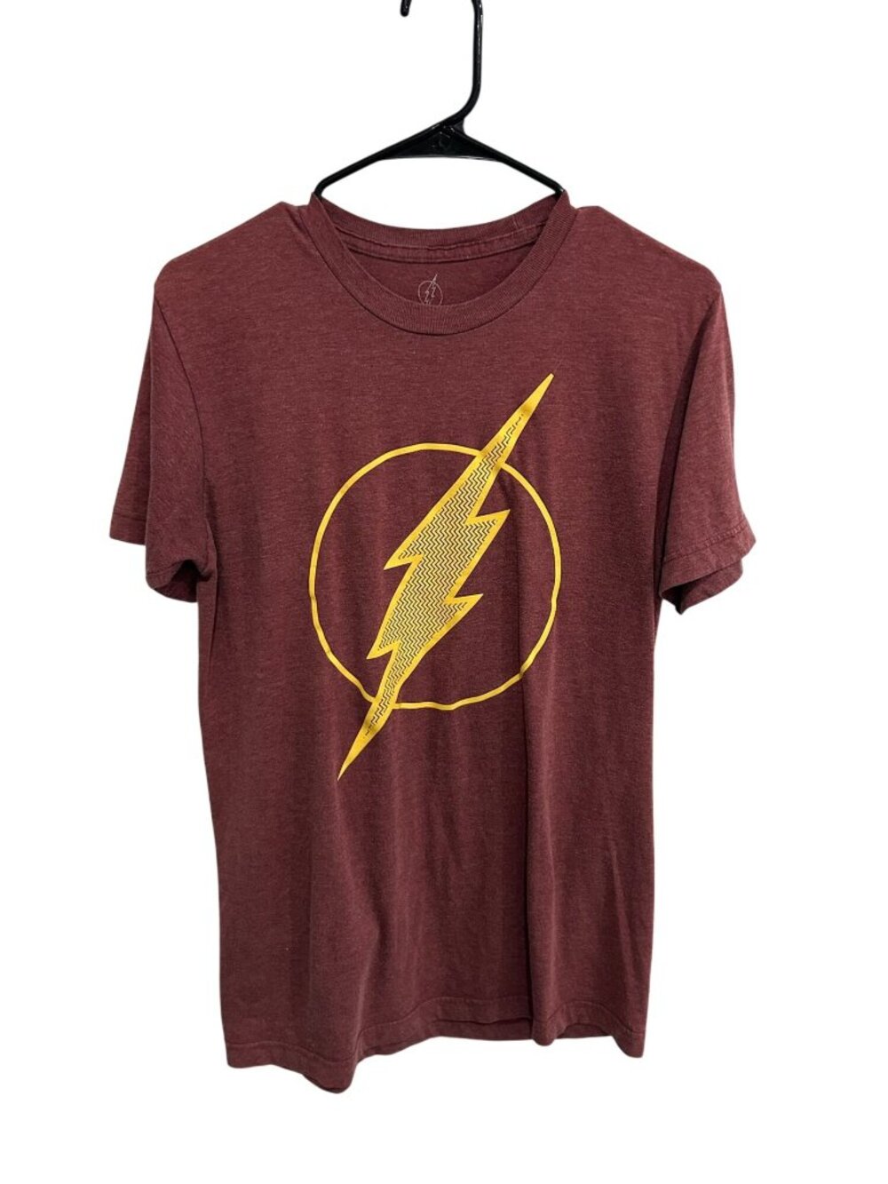 The Flash Medium Mens Maroon T-Shirt Yellow Lightning Bolt Graphic Retro Vintage